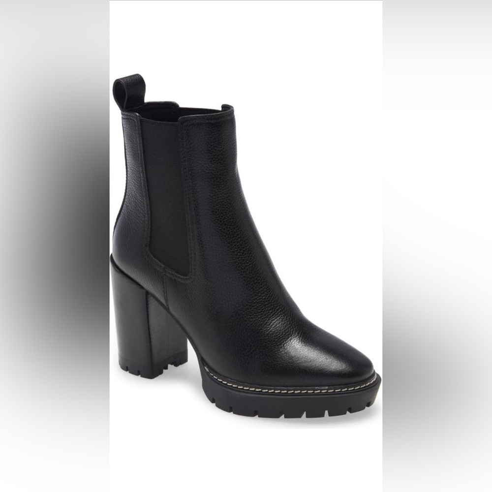 Tory Burch Chelsea 70mm Lug Sole Bootie size 7.5